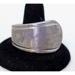 Size 11, Vintage Silver Tone Bulky Ring Size 11 - A23